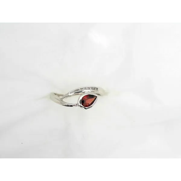 Pear Shape Garnet Ring Frontenac Jewellers Kingston, ON