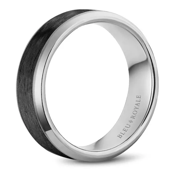 14K White Gold and Carbon Fiber Inlay Mens Band Image 3 Frontenac Jewellers Kingston, ON