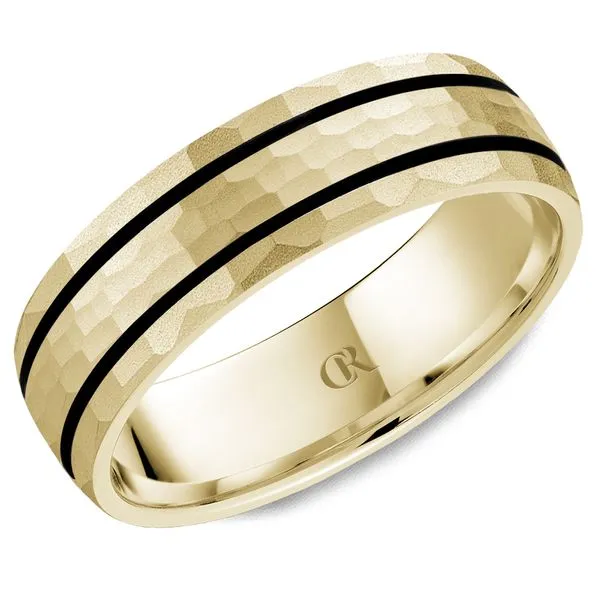 Men's 14K Yellow Gold Ring – 7mm Hammered Finish with Carbon Fiber Inlay Frontenac Jewellers Kingston, ON