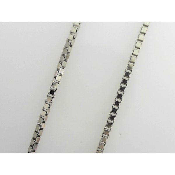 Precious Metal Chain Frontenac Jewellers Kingston, ON