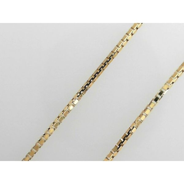 Precious Metal Chain Frontenac Jewellers Kingston, ON