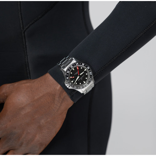 Hamilton Khaki Navy Scuba GMT 43mm Image 2 Frontenac Jewellers Kingston, ON