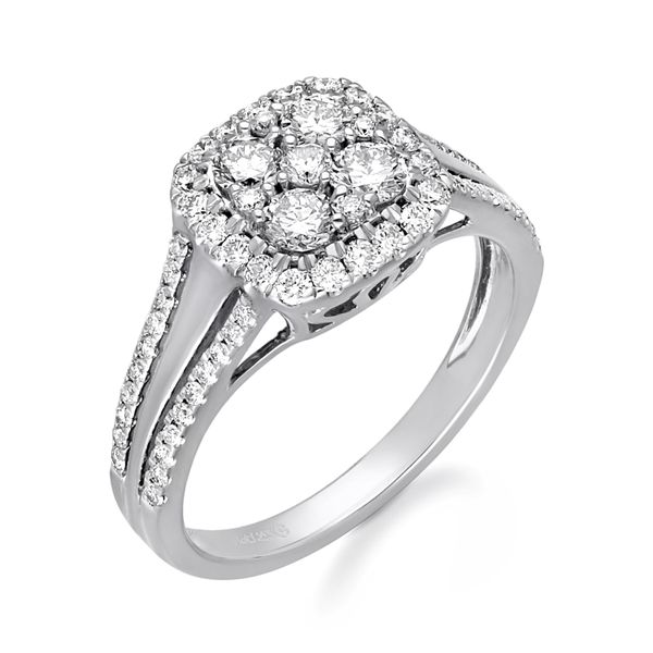 Engagement Ring Gaines Jewelry Flint, MI