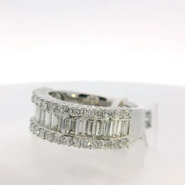 Anniversary Ring Image 3 Galicia Fine Jewelers Scottsdale, AZ