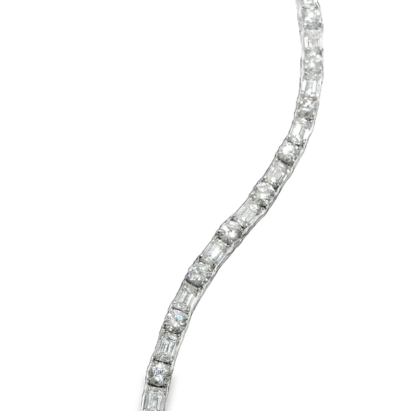 Platinum Emerald & Round Diamond Bracelet Image 2 Galicia Fine Jewelers Scottsdale, AZ
