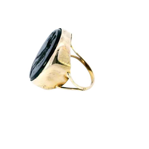 14K Yellow Gold Amethyst Intaglio Ring Image 2 Carroll's Jewelers Fort Lauderdale, FL