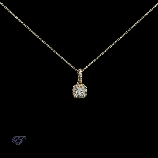 18K Yellow Gold 0.30ct Diamond Cluster Pendant Geneva Jewelry Riverside, CA