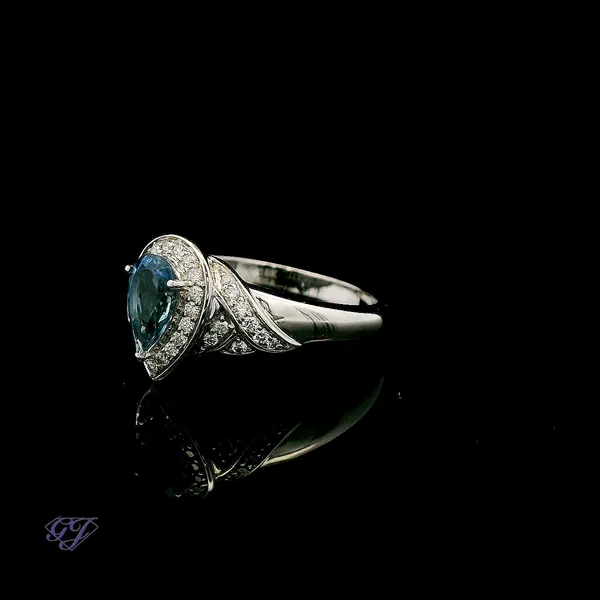 18K White Gold 0.66ct Pear Aquamarine Ring Image 3 Geneva Jewelry Riverside, CA