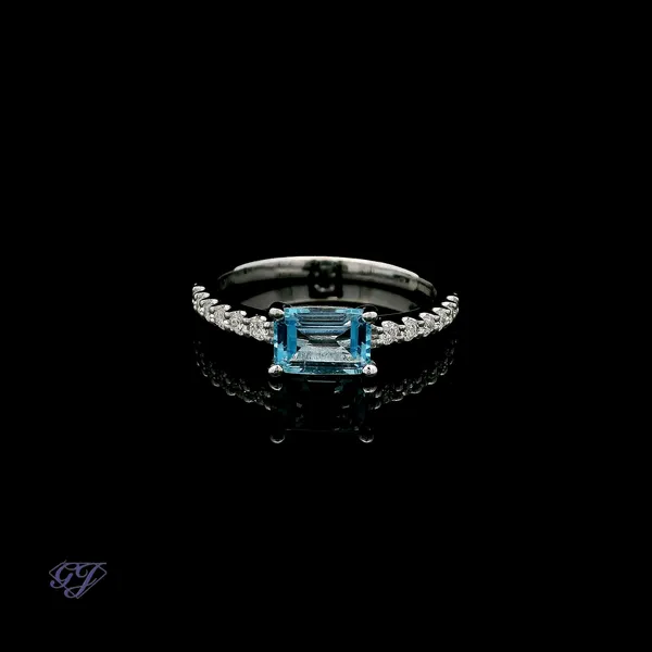 14K White Gold 1.00ct Emerald Cut Blue Topaz Ring Image 2 Geneva Jewelry Riverside, CA