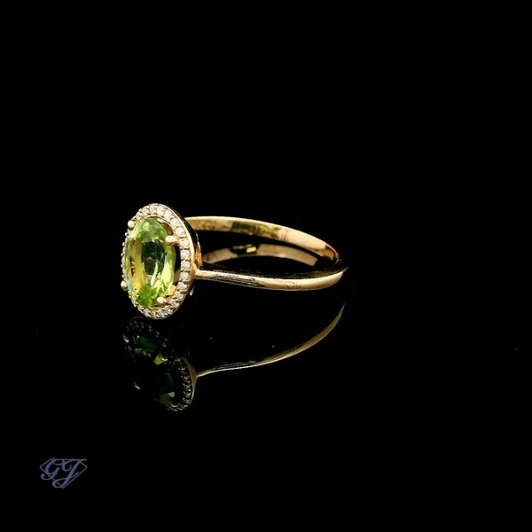 14K Yellow Gold 1.00ct Oval Peridot Ring Image 3 Geneva Jewelry Riverside, CA