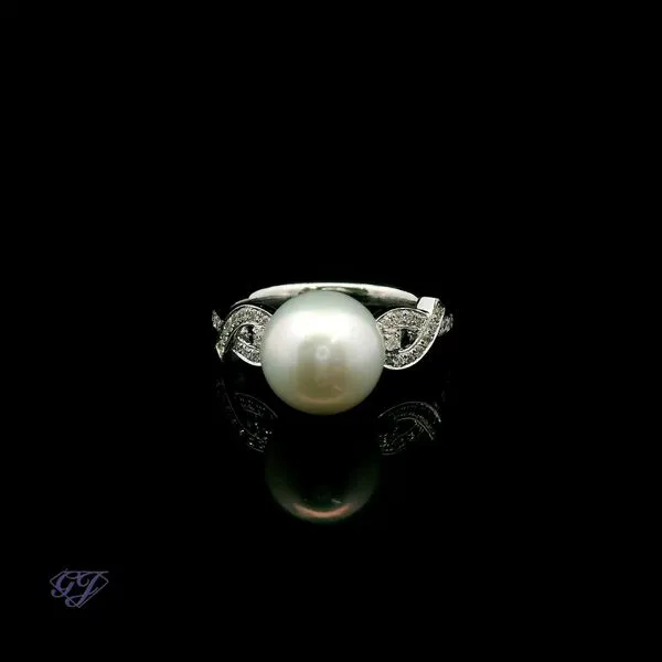 Ring Image 3 Geneva Jewelry Riverside, CA