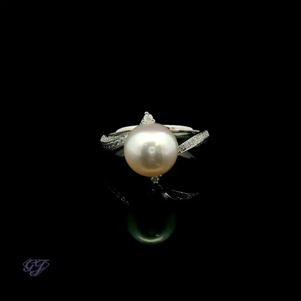 Ring Image 3 Geneva Jewelry Riverside, CA