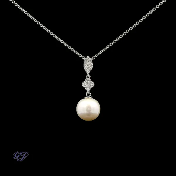 18K White Gold 9.70mm Freshwater Pearl Pendant Image 3 Geneva Jewelry Riverside, CA