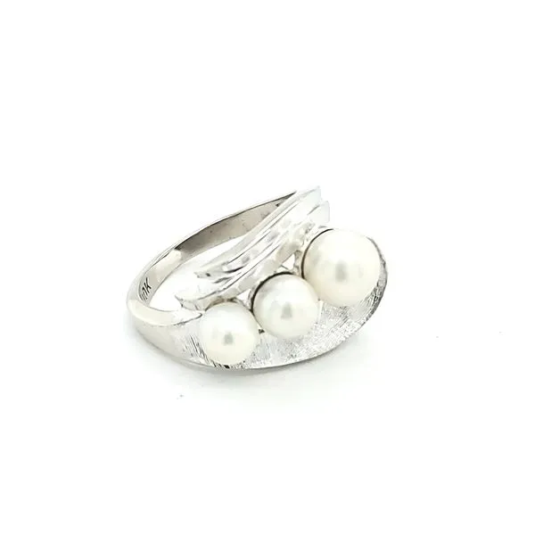 Pearl Ring Image 2 Georgetown Jewelers Wood Dale, IL