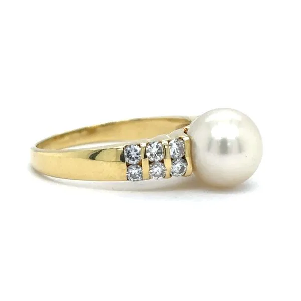 Estate 18K Yellow Gold Pearl and Diamond Ring