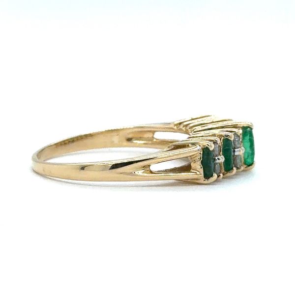Estate Yellow Gold Ladies Emerald & Diiamond Ring Image 2 Georgetown Jewelers Wood Dale, IL