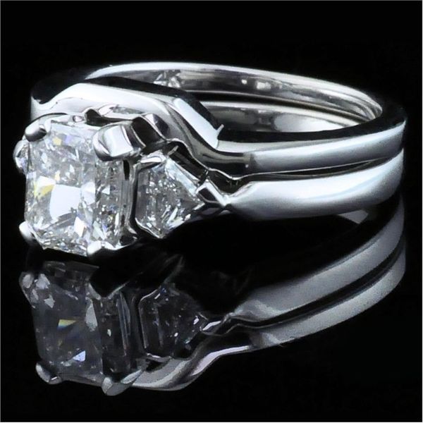 Radiant Cut Diamond Wedding Set Image 2 Geralds Jewelry Oak Harbor, WA