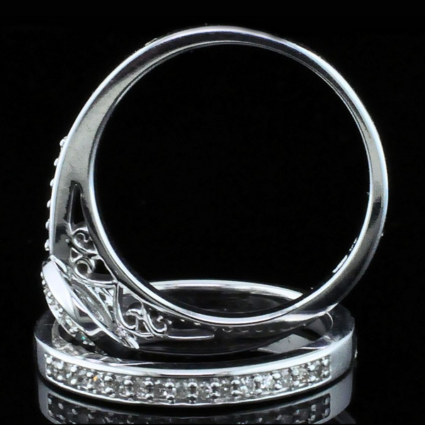 10K Oval Cluster Diamond Wedding Set Image 3 Geralds Jewelry Oak Harbor, WA