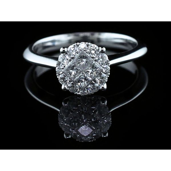 18K Diamond Cluster Engagement Ring Geralds Jewelry Oak Harbor, WA