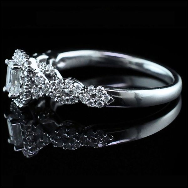 Emerald Cut Halo Style Diamond Engagement Ring Image 2 Geralds Jewelry Oak Harbor, WA