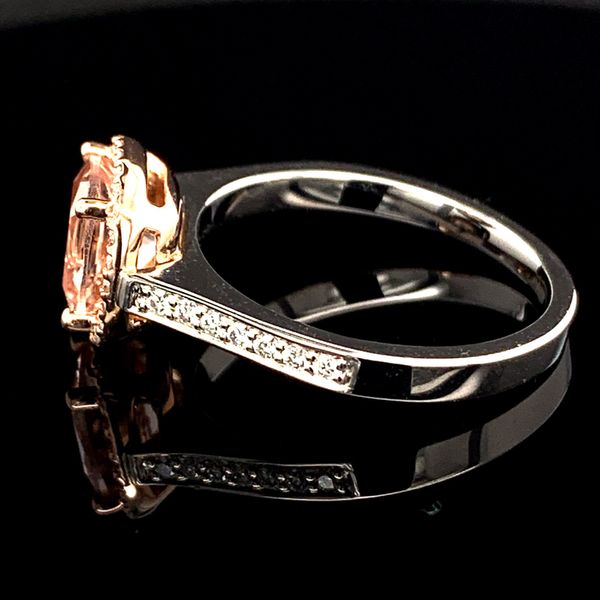 Morganite and Diamond Engagement Ring Image 2 Geralds Jewelry Oak Harbor, WA