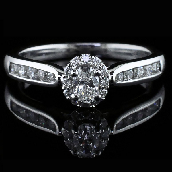 Oval Halo Diamond Engagement Ring Geralds Jewelry Oak Harbor, WA