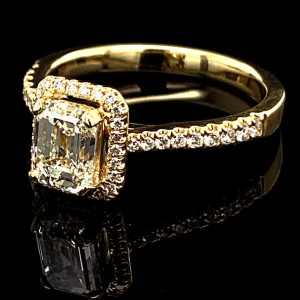 Emerald Cut Center Diamond Engagement Ring Image 2 Geralds Jewelry Oak Harbor, WA