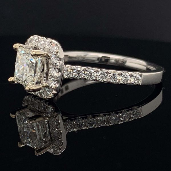 Diamond Halo Engagement Ring Image 2 Geralds Jewelry Oak Harbor, WA