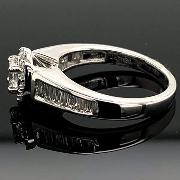 14K White Gold and Oval Diamond Halo Engagement Ring Image 2 Geralds Jewelry Oak Harbor, WA