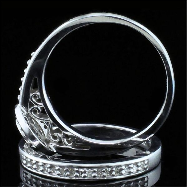 10K Round Cluster Style Diamond Wedding Set Image 3 Geralds Jewelry Oak Harbor, WA