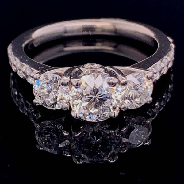 Diamond Engagement and Wedding Ring Set Image 3 Geralds Jewelry Oak Harbor, WA