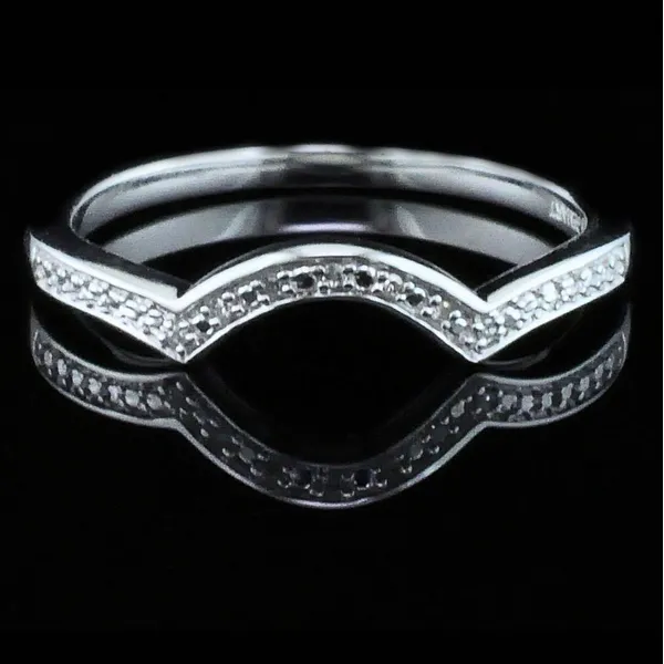 10K White Gold Diamond Cluster Wedding Set Image 5 Geralds Jewelry Oak Harbor, WA