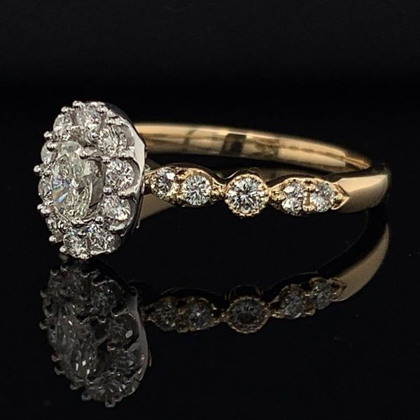 Yellow Gold And Diamond Oval Halo Engagement Ring Image 2 Geralds Jewelry Oak Harbor, WA