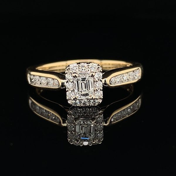 Emerald Cut Diamond Engagement Ring Geralds Jewelry Oak Harbor, WA