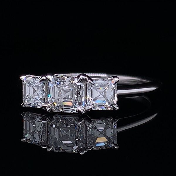 Platinum Three Stone Diamond Engagement Ring Image 2 Geralds Jewelry Oak Harbor, WA
