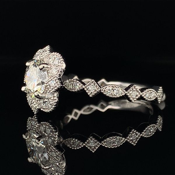 Platinum Vintage Style Diamond Engagement Ring Image 3 Geralds Jewelry Oak Harbor, WA