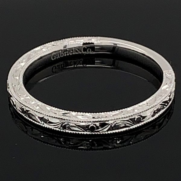 Gabriel and Co. Carved Wedding Band Image 2 Geralds Jewelry Oak Harbor, WA