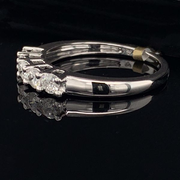 10K White Gold 5-Stone Ladies Diamond Wedding Ring Image 2 Geralds Jewelry Oak Harbor, WA