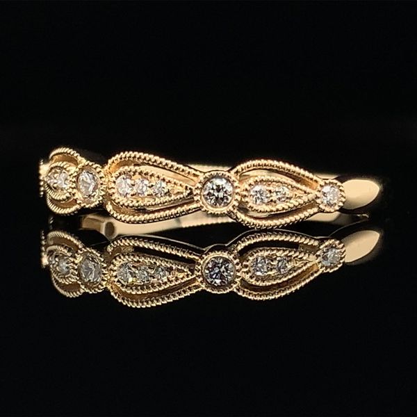 Milgrain Yellow Gold and Diamond Ring Image 2 Geralds Jewelry Oak Harbor, WA