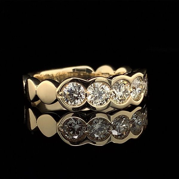 Yellow Gold Scalloped Bezel Diamond Fashion Ring Image 3 Geralds Jewelry Oak Harbor, WA