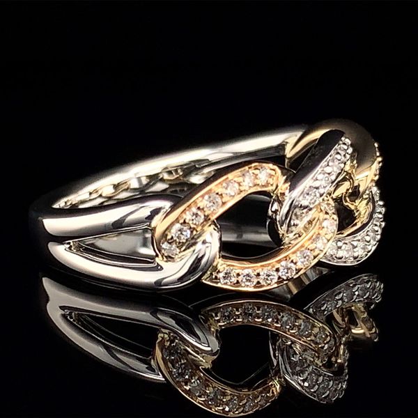 Two Tone Diamond Link Ring Image 3 Geralds Jewelry Oak Harbor, WA