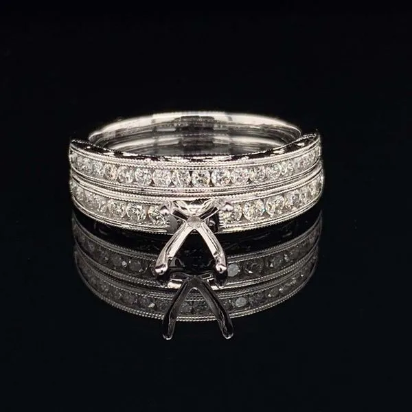 14K White Gold And Diamond Ladies Wedding Set Without Center Stone Geralds Jewelry Oak Harbor, WA