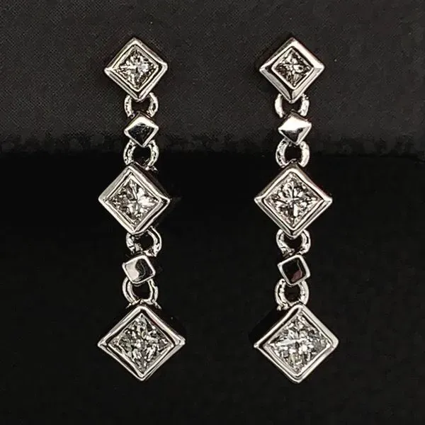 14K White Gold Diamond Earrings Geralds Jewelry Oak Harbor, WA