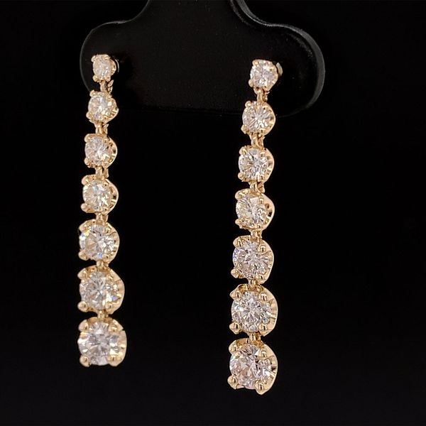 Yellow Gold Diamond Graduated Earrings Image 2 Geralds Jewelry Oak Harbor, WA