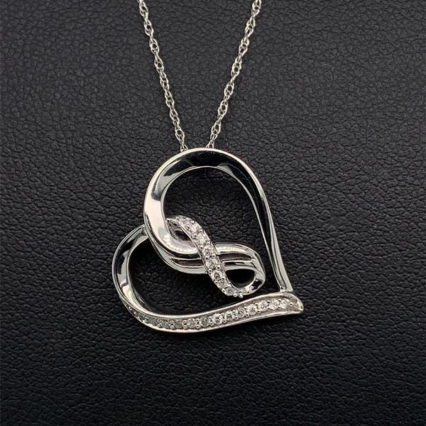 10K White Gold And Diamond Heart Shape Pendant Geralds Jewelry Oak Harbor, WA