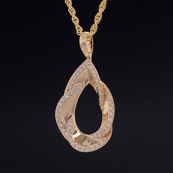 Pear Shaped Scalloped Yellow Gold And Diamond Pendant Image 2 Geralds Jewelry Oak Harbor, WA