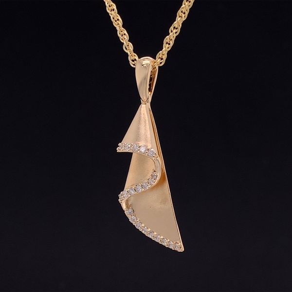Waves Of Gold And Diamond Pendant Image 2 Geralds Jewelry Oak Harbor, WA