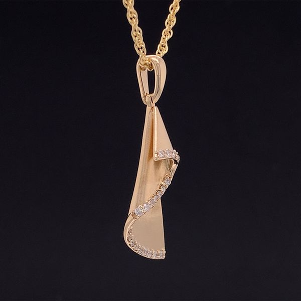 Waves Of Gold And Diamond Pendant Image 3 Geralds Jewelry Oak Harbor, WA