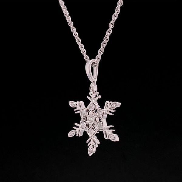Diamond Snowflake Pendant Image 2 Geralds Jewelry Oak Harbor, WA