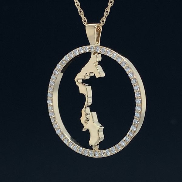 Custom Whidbey Island Diamond Circle Pendant Image 2 Geralds Jewelry Oak Harbor, WA